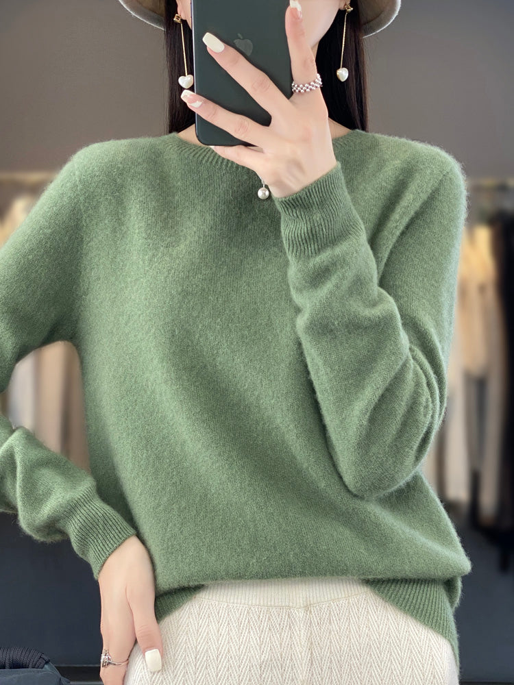 Women's Relaxed Knit Jumper – Round Neck, Long Sleeve