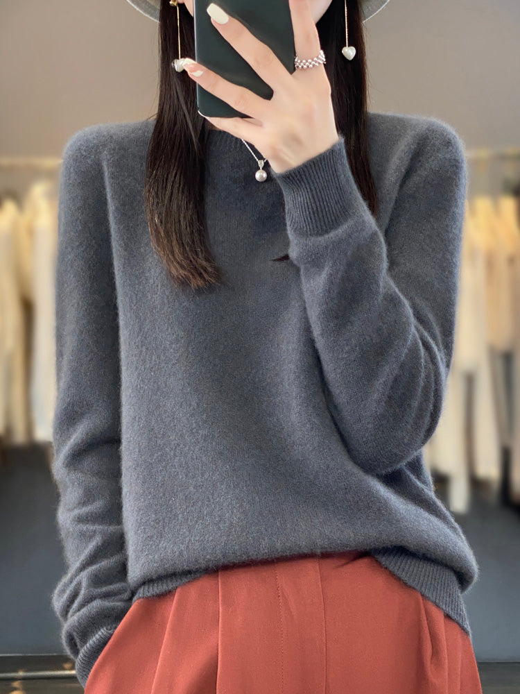 Women's Relaxed Knit Jumper – Round Neck, Long Sleeve