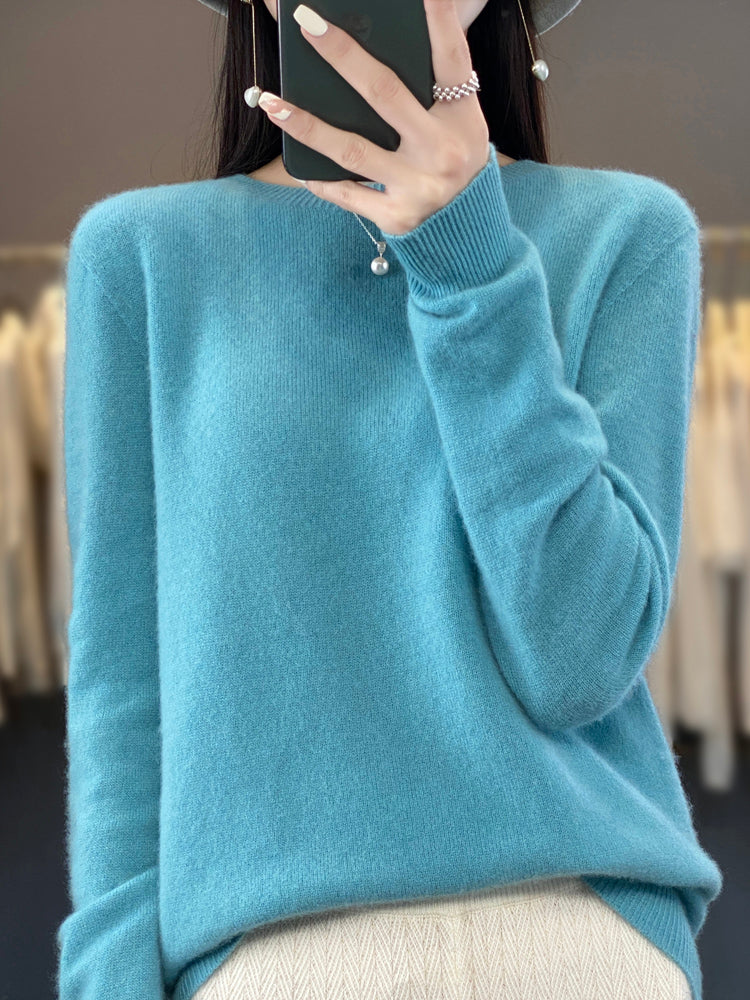 Women's Relaxed Knit Jumper – Round Neck, Long Sleeve