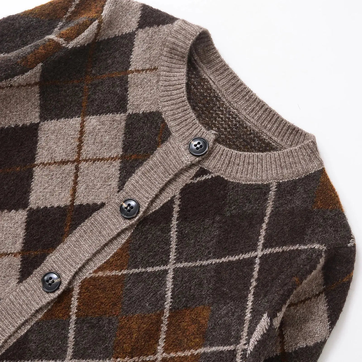 Gilet à motif losanges pour femme avec fermeture boutonnée et bords côtelés