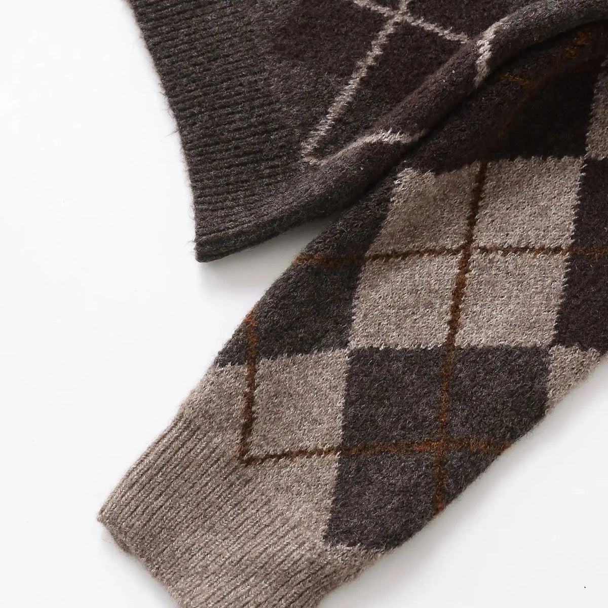 Gilet à motif losanges pour femme avec fermeture boutonnée et bords côtelés