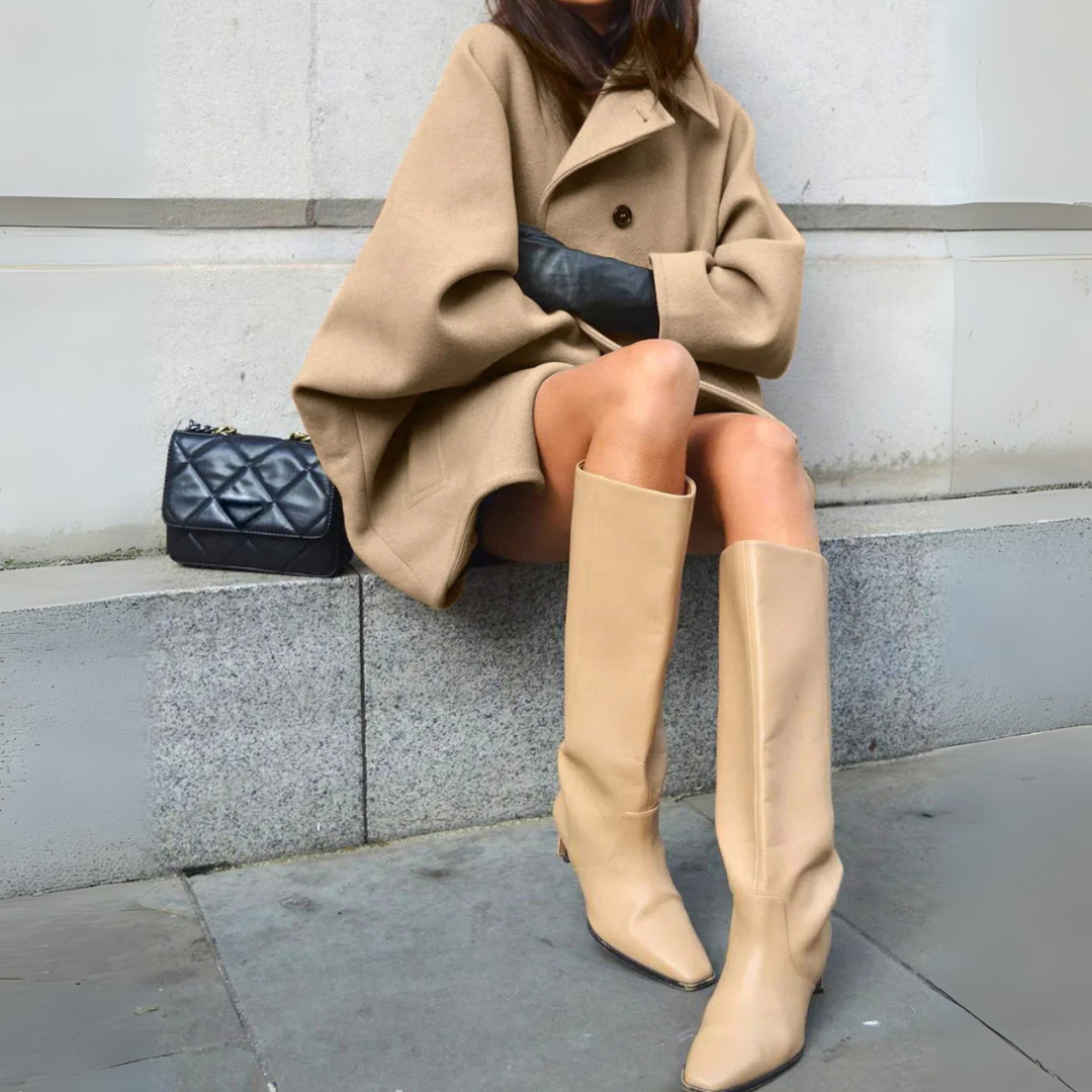 Manteau oversize pour femme avec col à revers cranté et boutonnage dissimulé sur le devant
