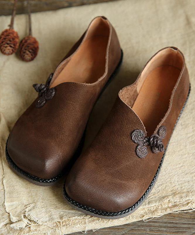 Women's slip-on loafers with rounded square toe and knotted floral vamp