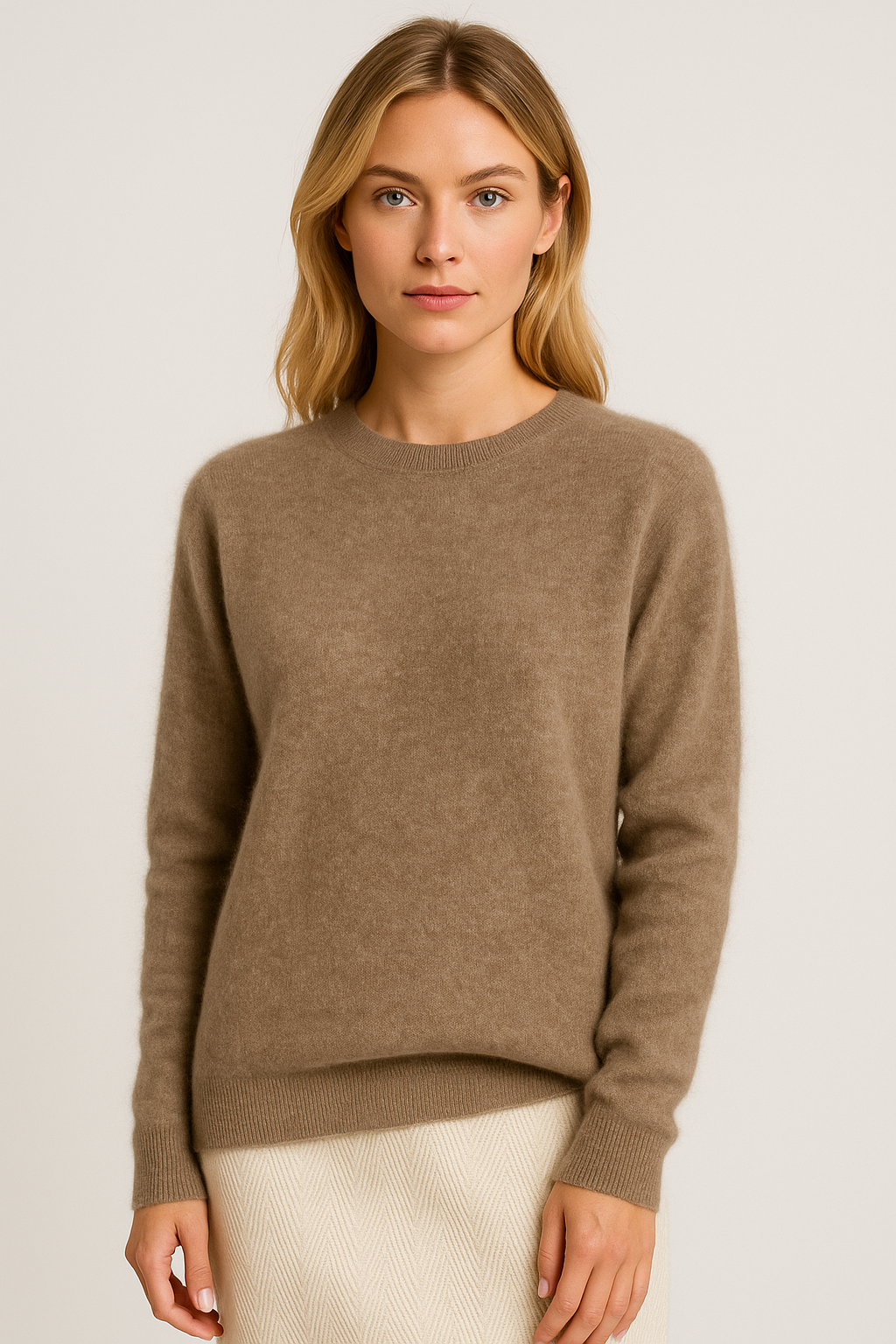 Women's Crew-Neck Jumper – Fine Knit, Ribbed Trims