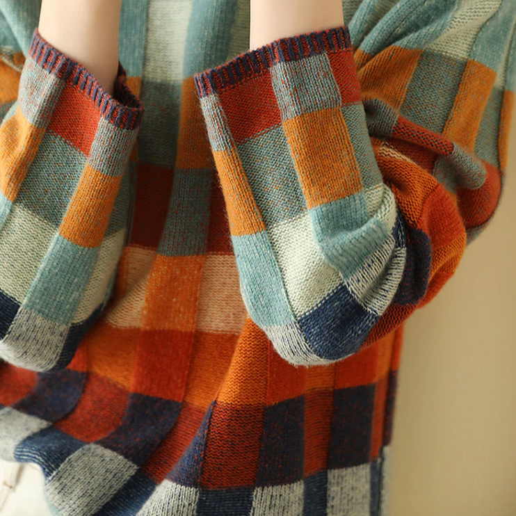 Women's Check Pattern Jumper – Long Sleeve, Relaxed Fit