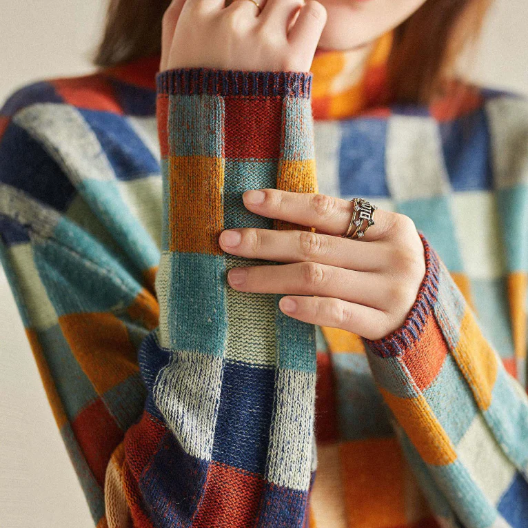 Women's Check Pattern Jumper – Long Sleeve, Relaxed Fit