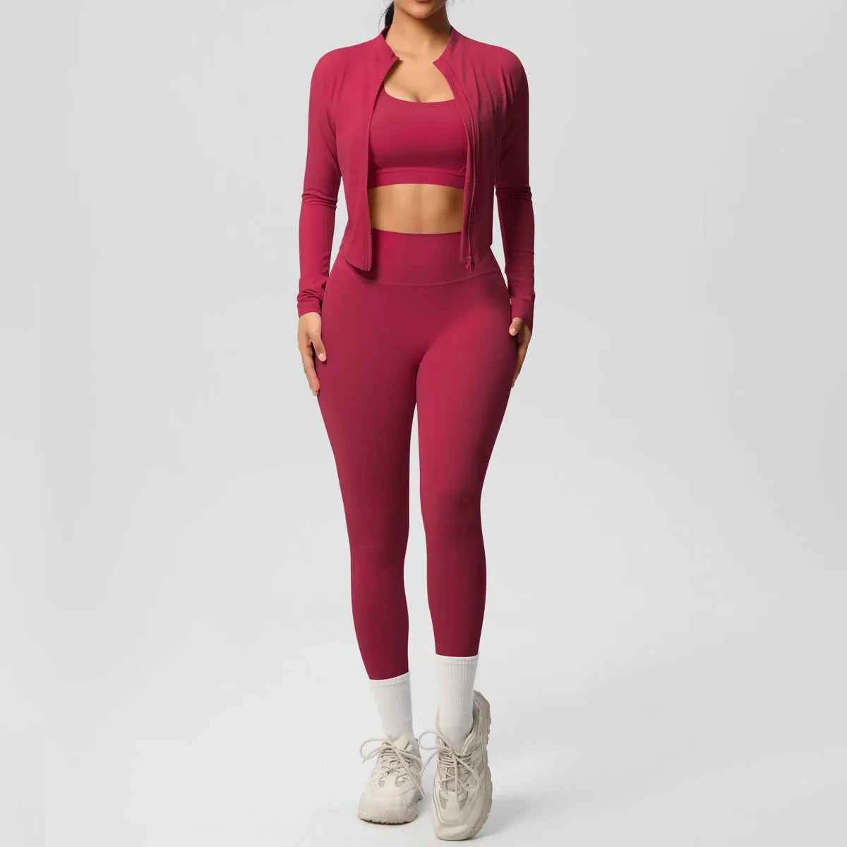 Women's 3-Piece Gym Set – Sports Bra, Zip Jacket & High-Waist Leggings sleeve detail
