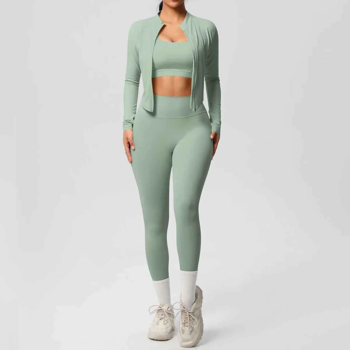 Women's 3-Piece Gym Set – Sports Bra, Zip Jacket & High-Waist Leggings sports bra detail