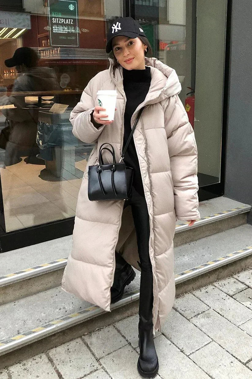 Manteau long matelassé pour femme avec col montant et capuche