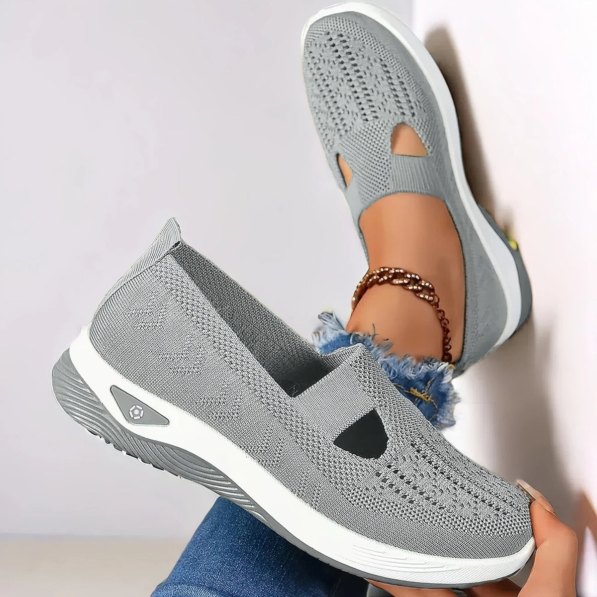Women's Slip-On Knit Shoes knit upper detail