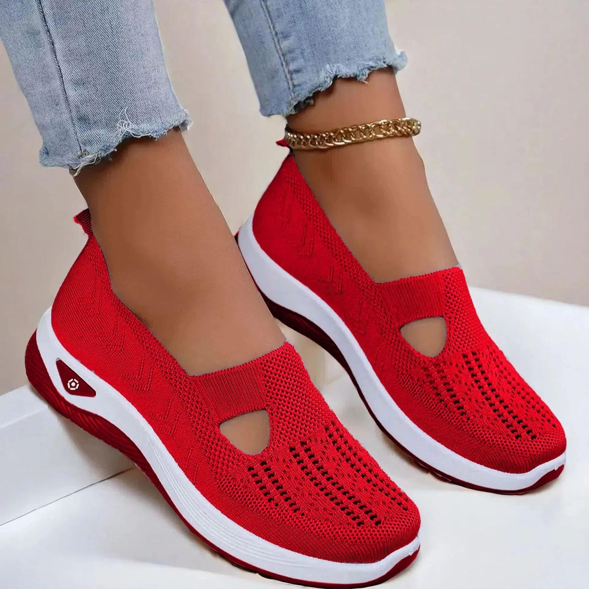 Women's Slip-On Knit Shoes treaded outsole
